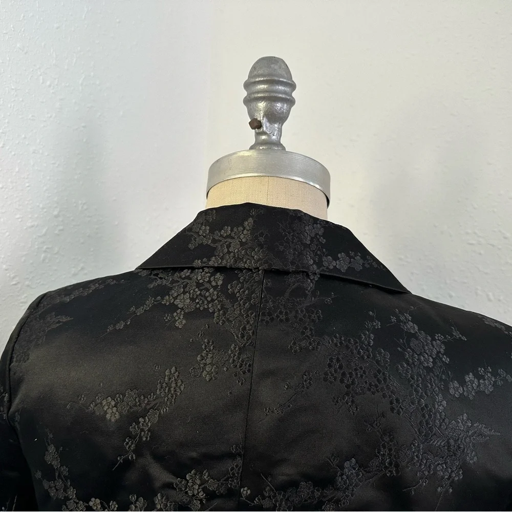 Carolina Herrera Black silk cinch waist evening jacket cherry blossom detail - Picture 7 of 9